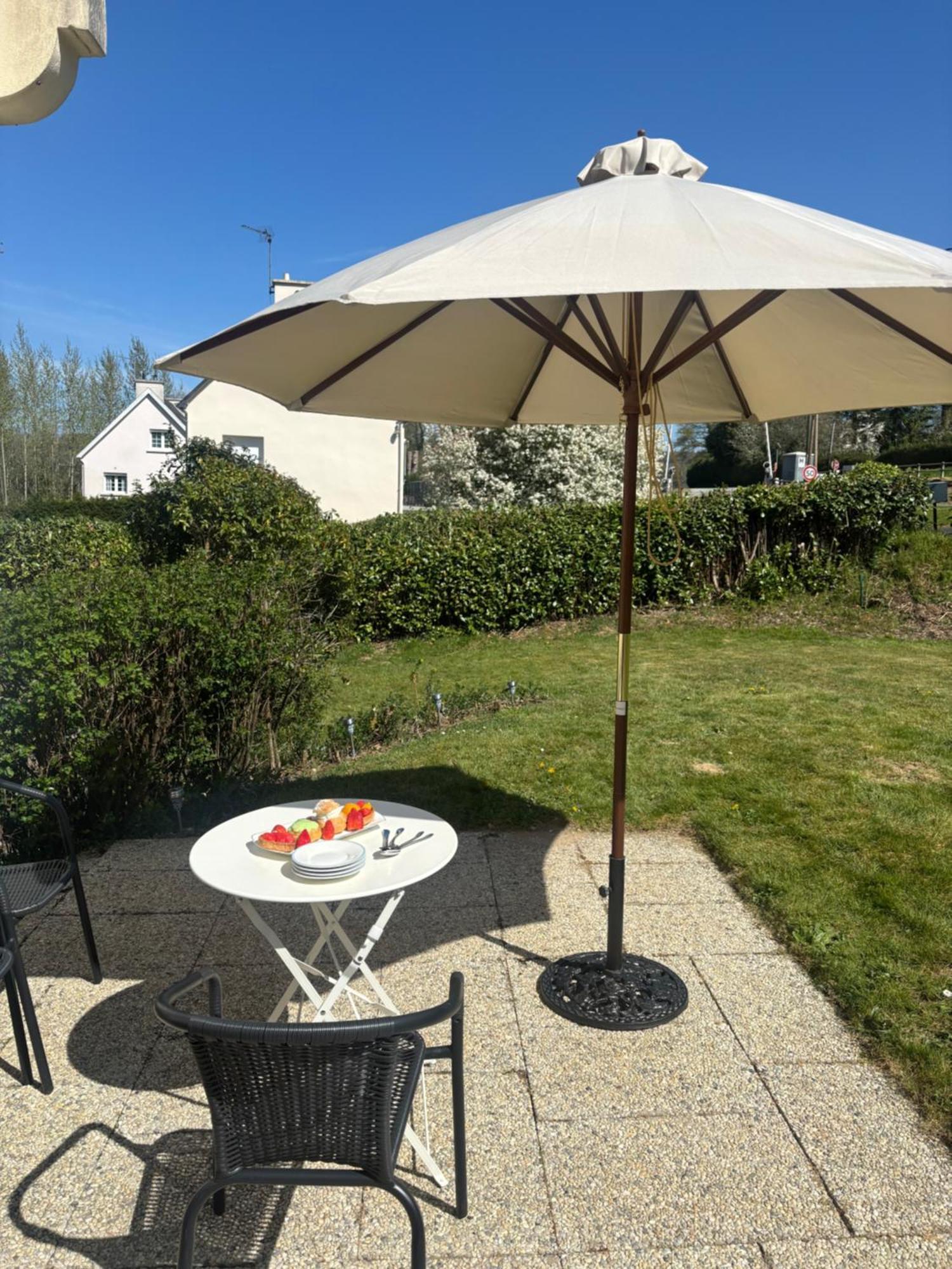 Fontaine Blanche River View, Large Patio & Garden In Central Brittany With Starlink Wifi Treffrin Exterior photo